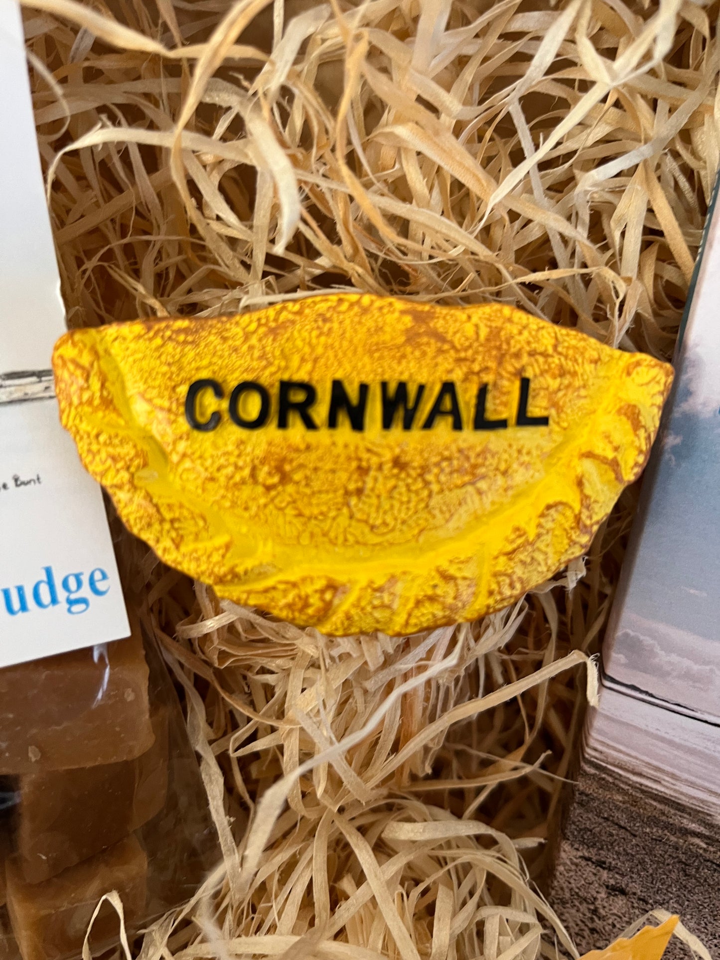 Taste of the sea fudge and chocolate gift box, complete with a special Cornish fridge magnet of your choice!
