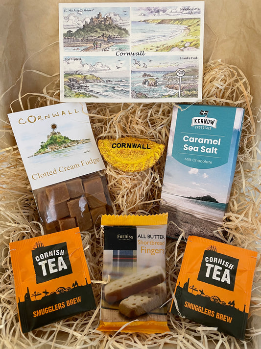 Clotted cream fudge with a sea salt chocolate gift box, complete with a special Cornish fridge magnet of your choice!