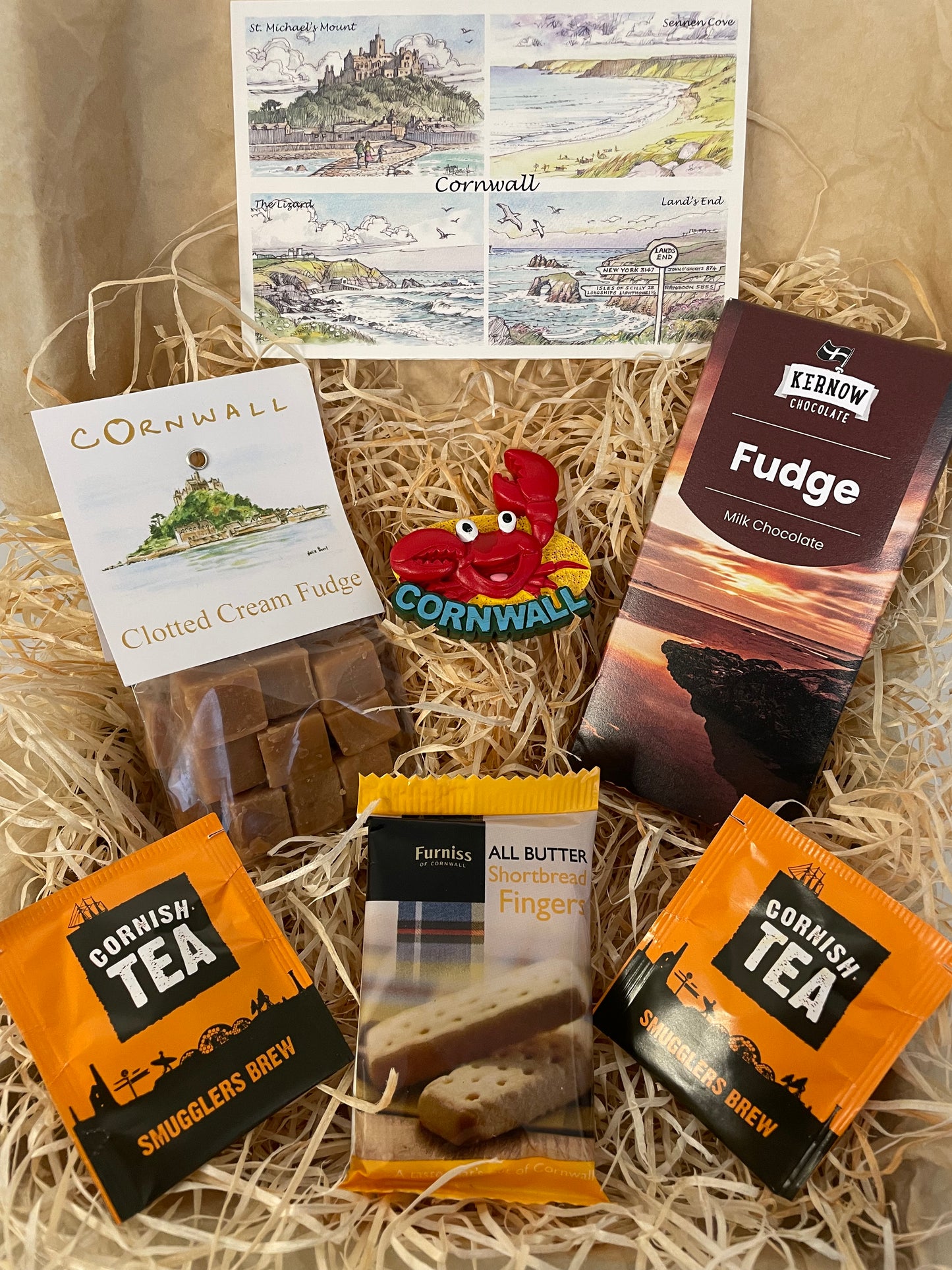 Clotted cream Fudge lovers’ dream come true with a chocolatey surprise! Gift box, choose a Cornish fridge magnet