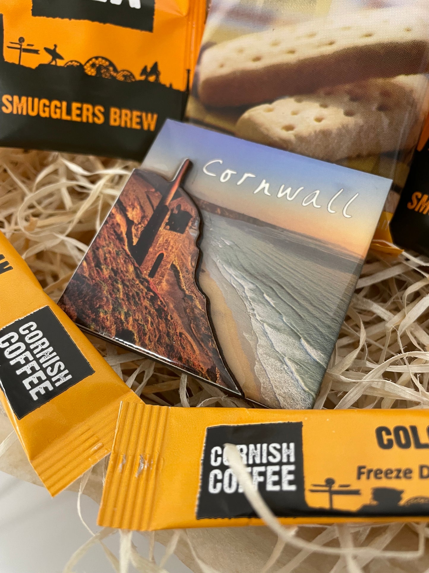 Caramel sea salt mini chocolate bar Gift box with shortbread and tea or coffee. Choose a fridge magnet