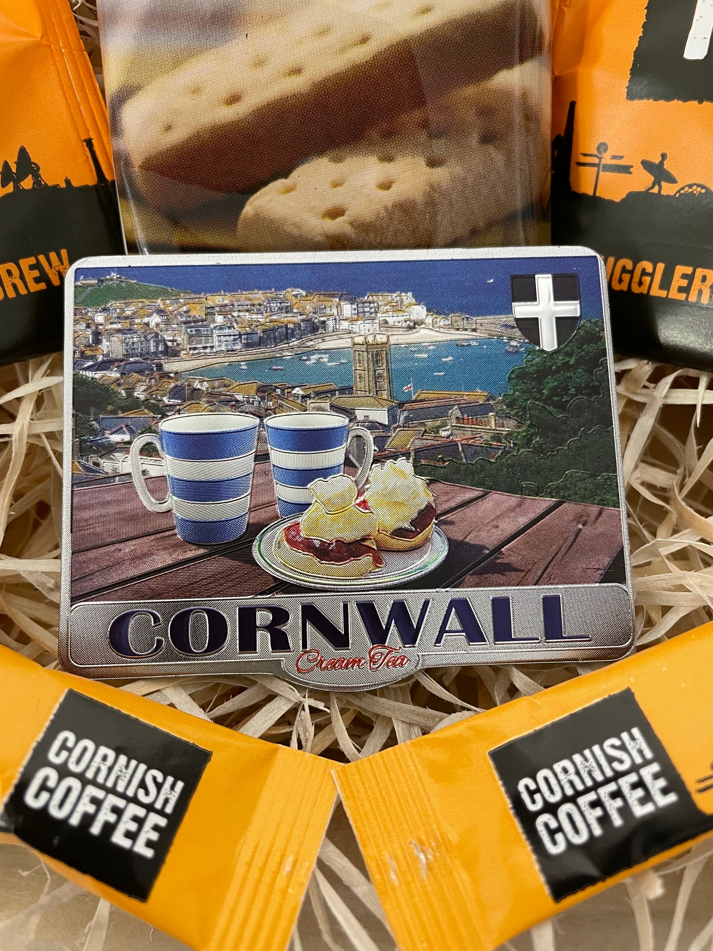 Caramel sea salt mini chocolate bar Gift box with shortbread and tea or coffee. Choose a fridge magnet