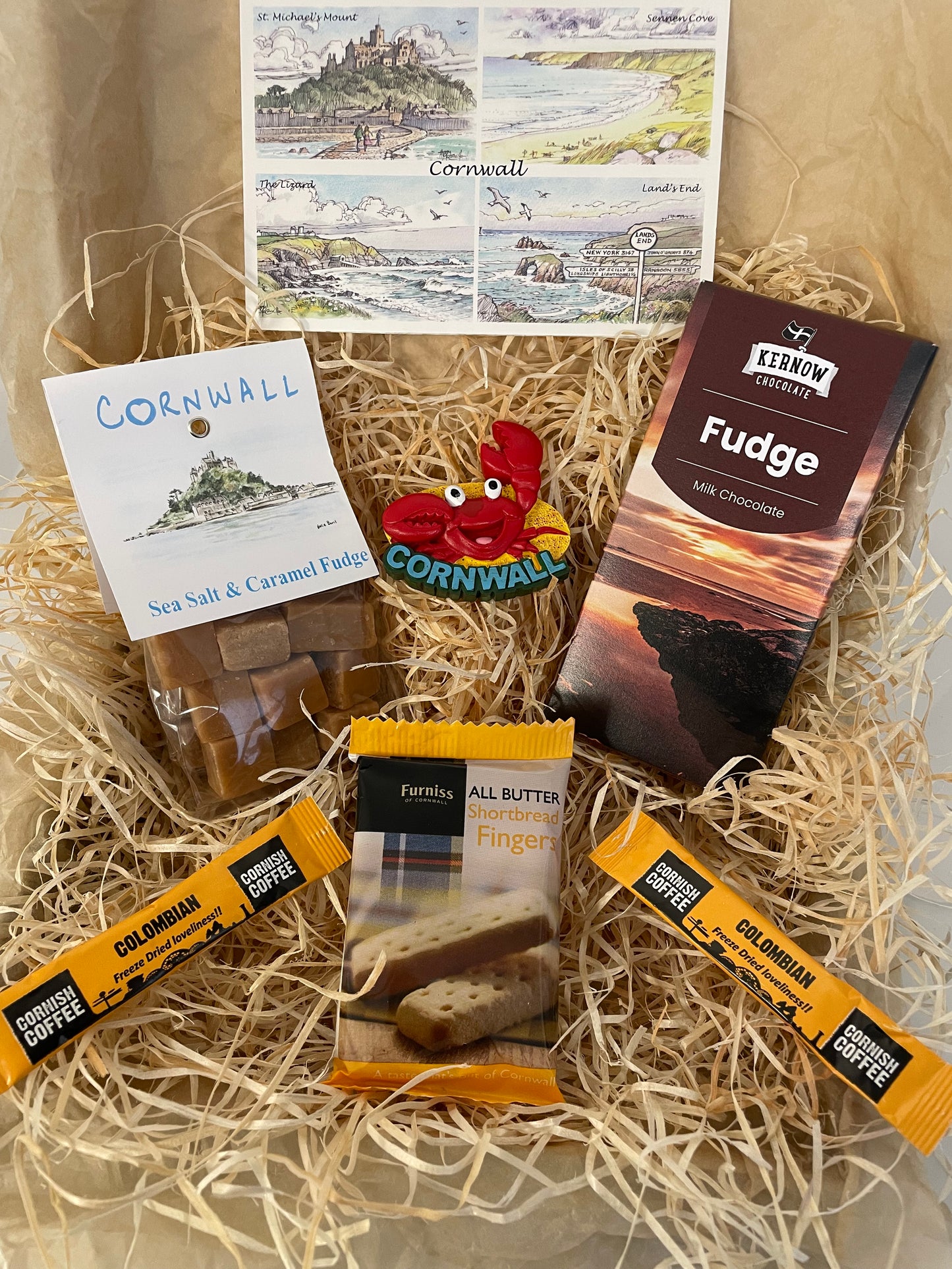 Caramel sea salt Fudge lovers’ dream come true with a chocolatey surprise! Gift box, choose a Cornish fridge magnet